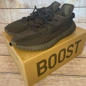Authentic Yeezy Boost 350 v2 Cinder Non-reflective Size Mens 9.5